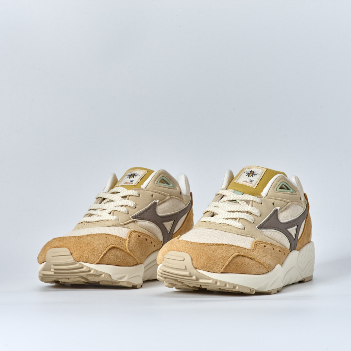 Mizuno Contender 'Beekeeping'