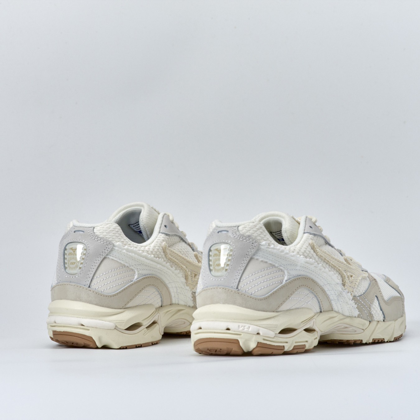 Mizuno Wave Rider 10 'Sashiko Pack'