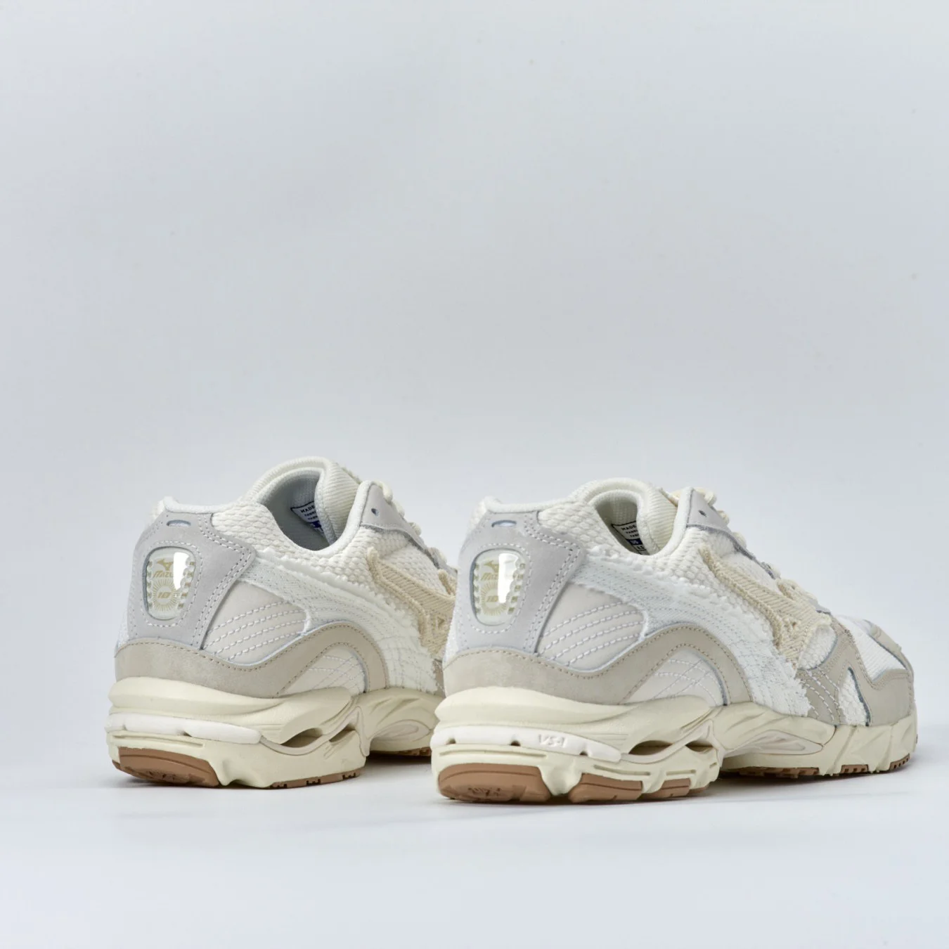 Mizuno Wave Rider 10 'Sashiko Pack'
