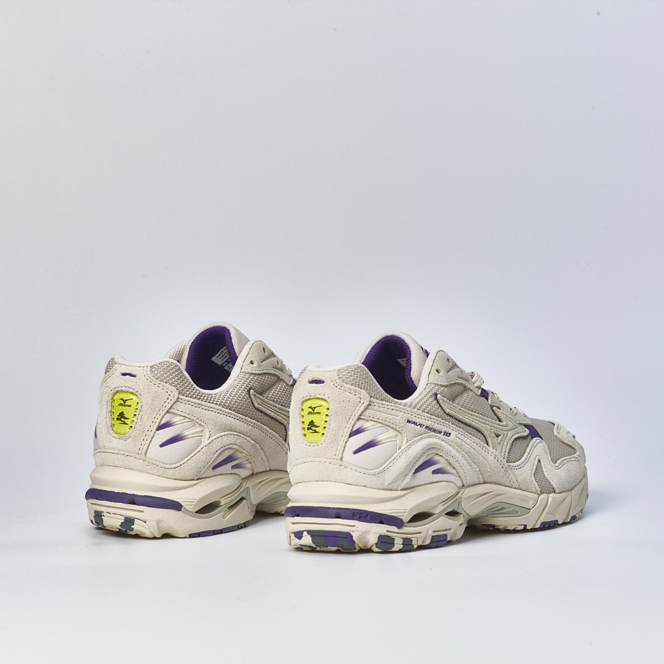 Mizuno Wave Rider 10 'Future Gardens'