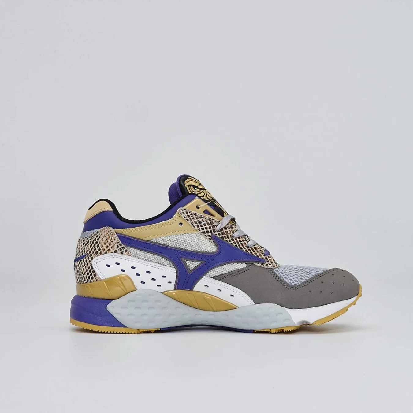 Mizuno Mondo Control x 24 Kilates ‘King Cobra II’