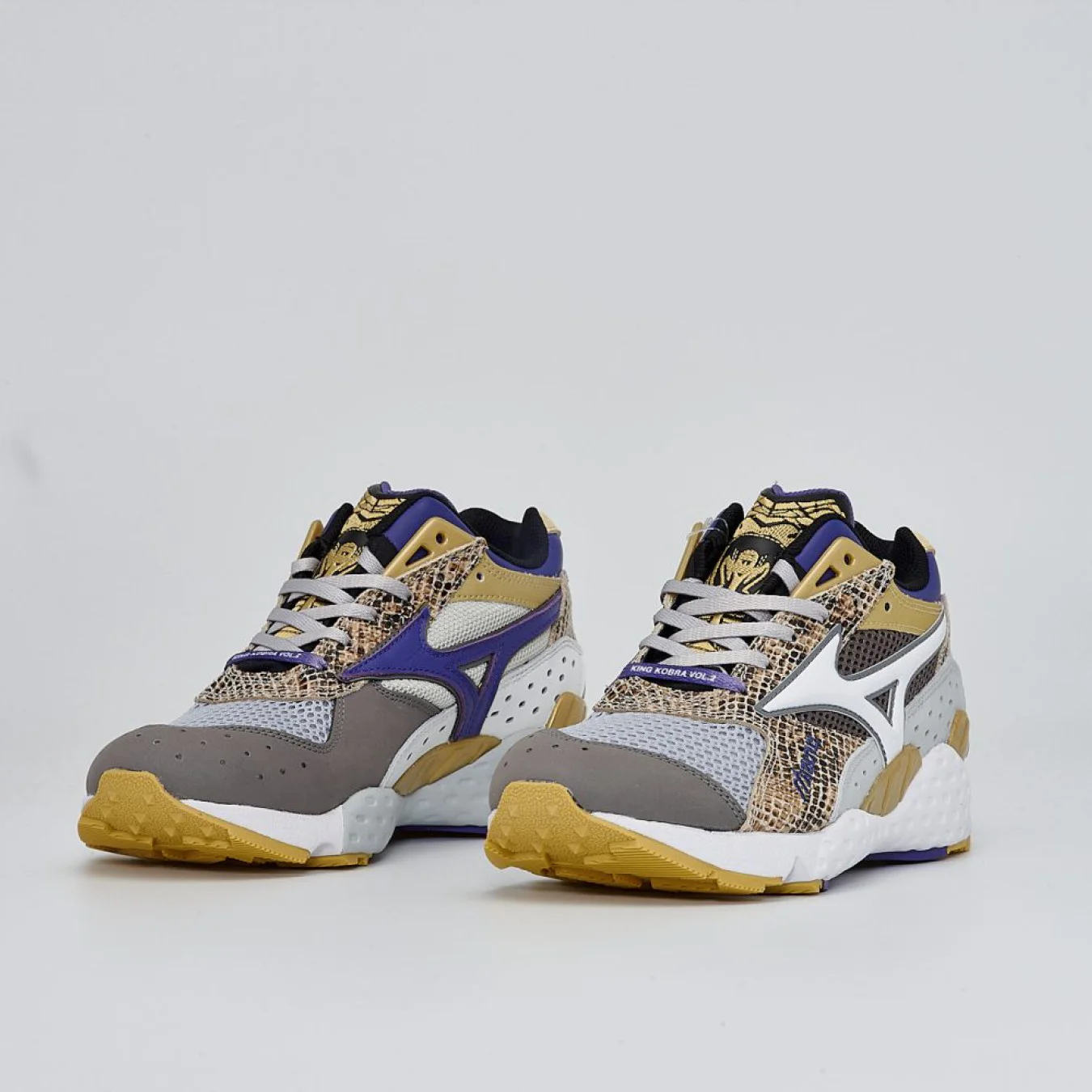 Mizuno Mondo Control x 24 Kilates ‘King Cobra II’