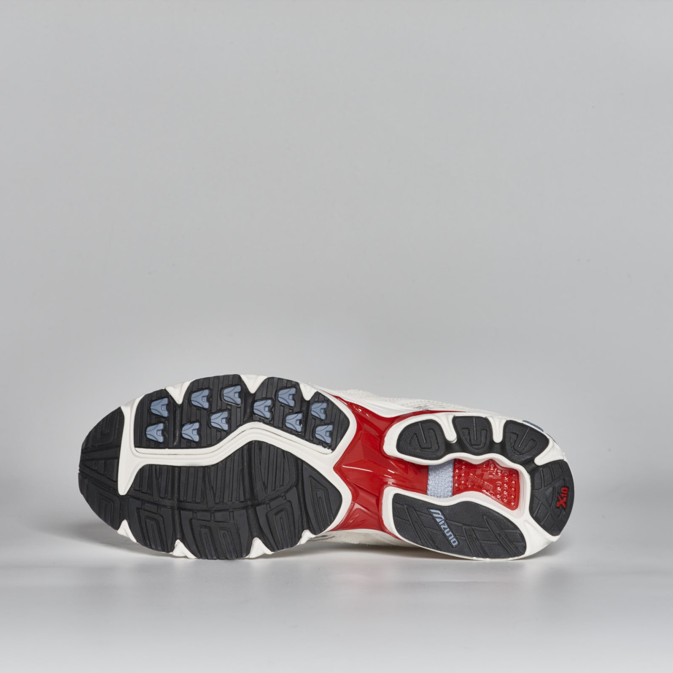 Mizuno Wave Rider 10 x Highsnobiety