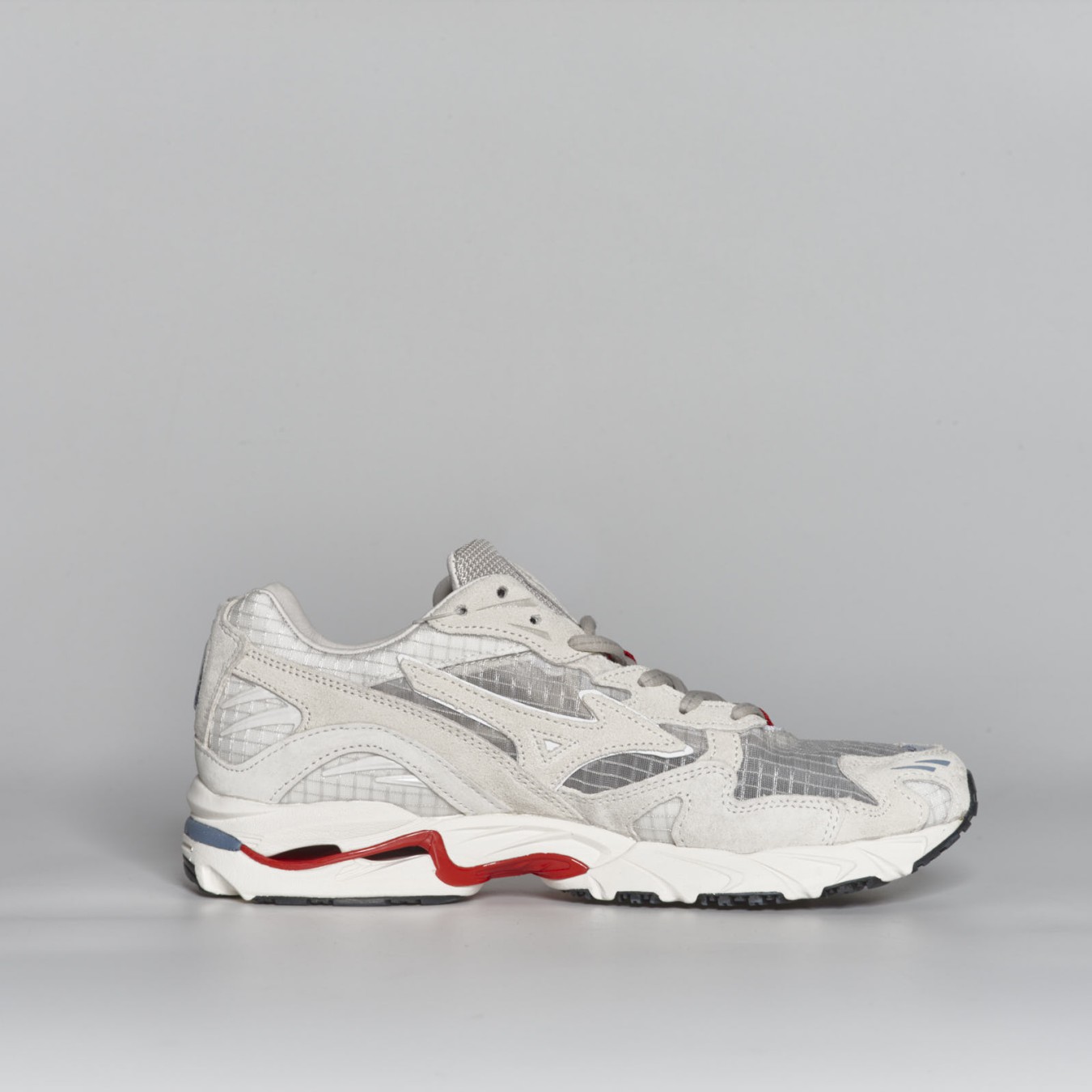 Mizuno Wave Rider 10 x Highsnobiety