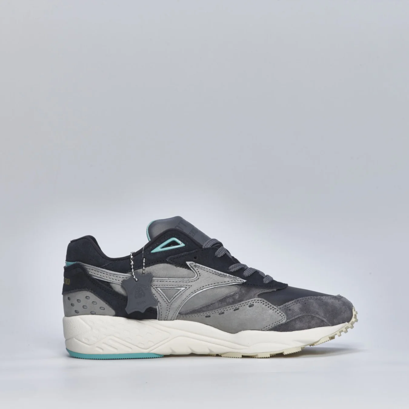 Mizuno Contender x Footpatrol