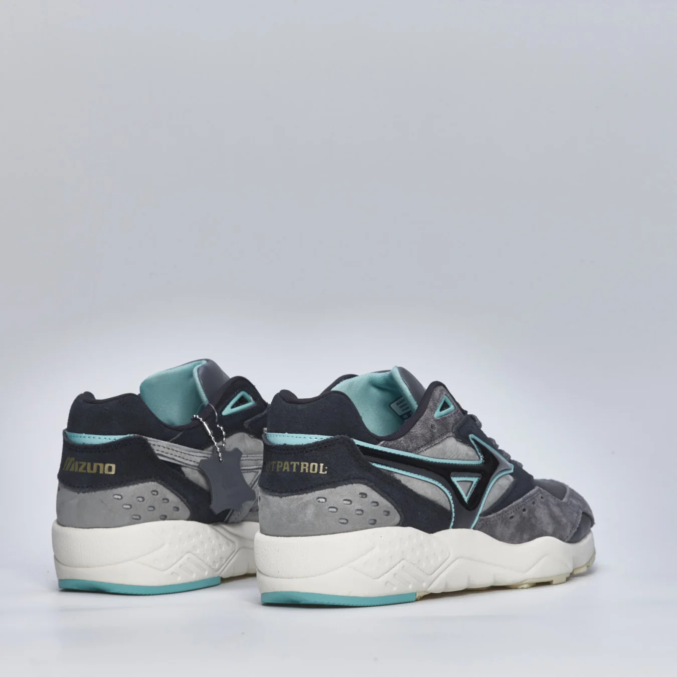 Mizuno Contender x Footpatrol