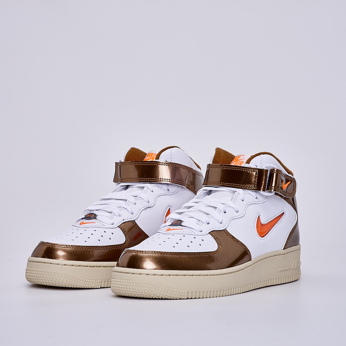 Nike Air Force 1 Mid QS