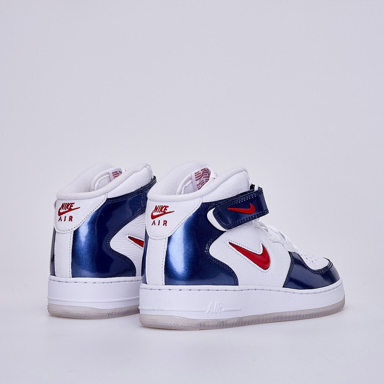 Nike Air Force 1 Mid QS