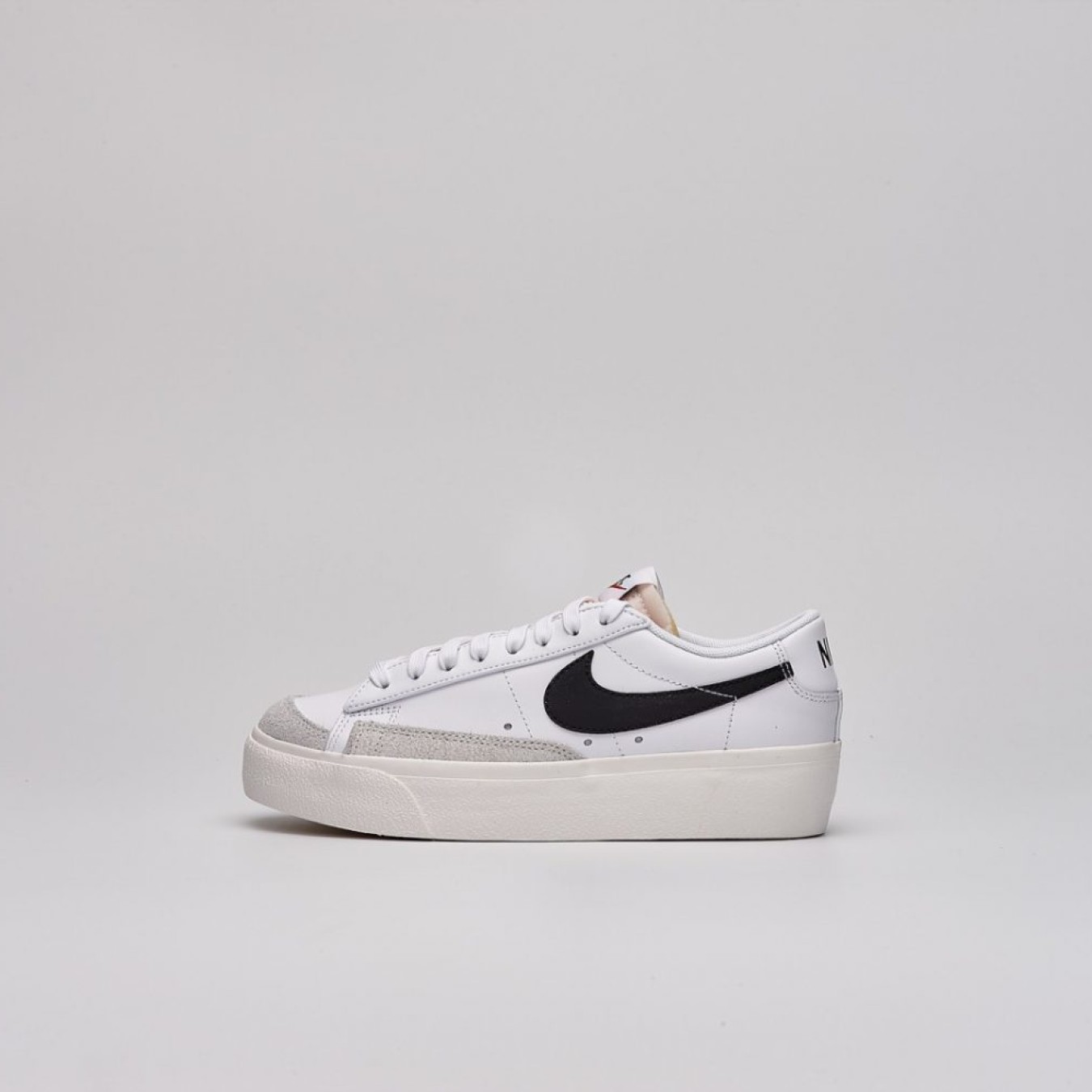 Nike Blazer Low Platform W