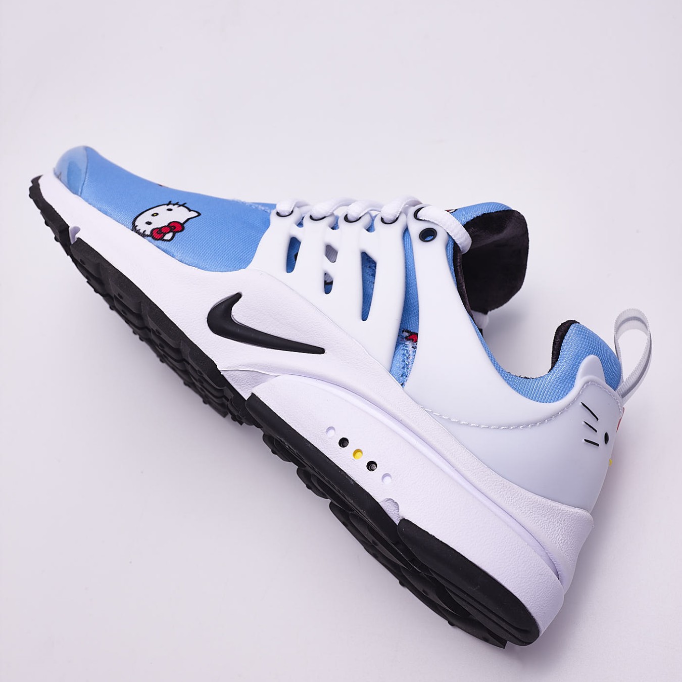 Nike x Hello Kitty Air Presto QS