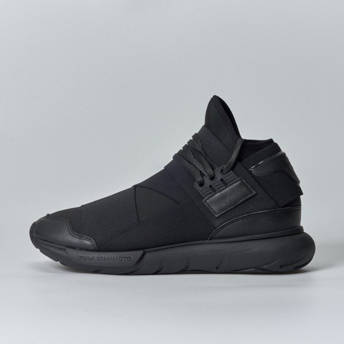 Y-3 Qasa