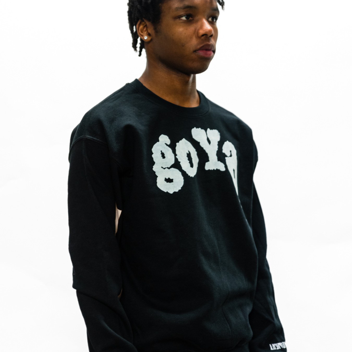 MiDNIGHT Goya Sweater