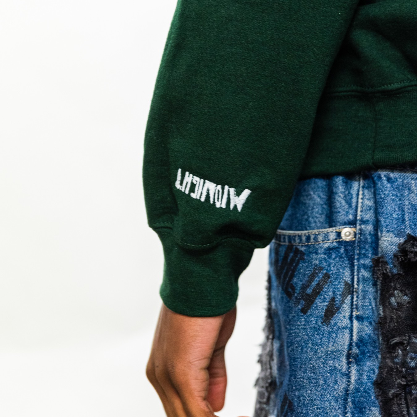 MiDNIGHT Goya Sweater