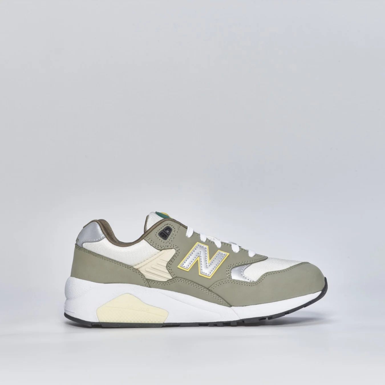 New Balance 580