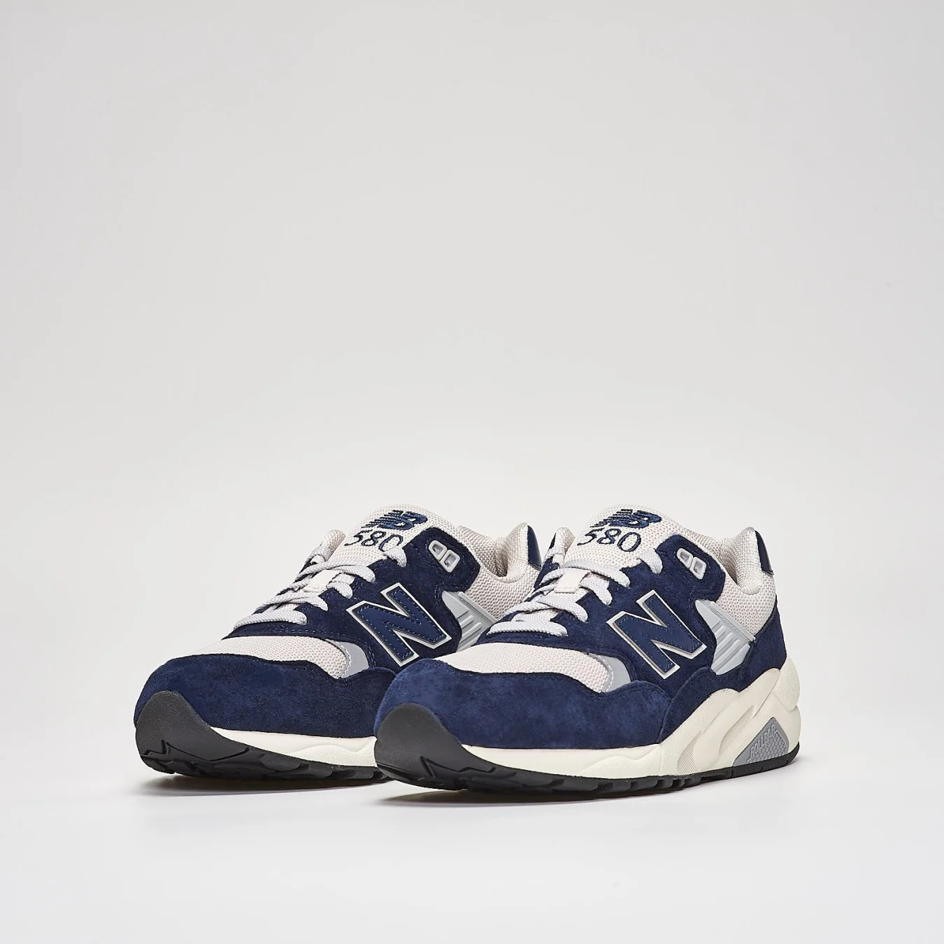 New Balance 580