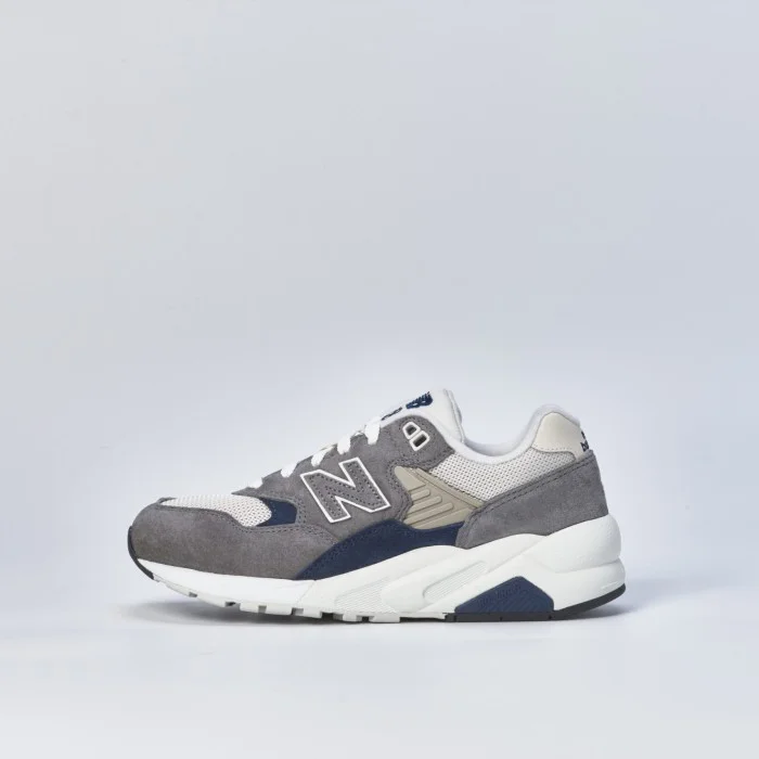 New Balance 580