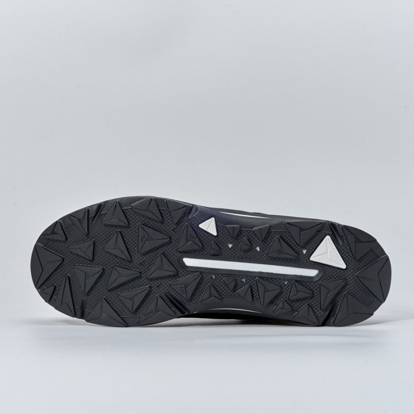 Athletics FTWR 2.0 Mid Waterproof