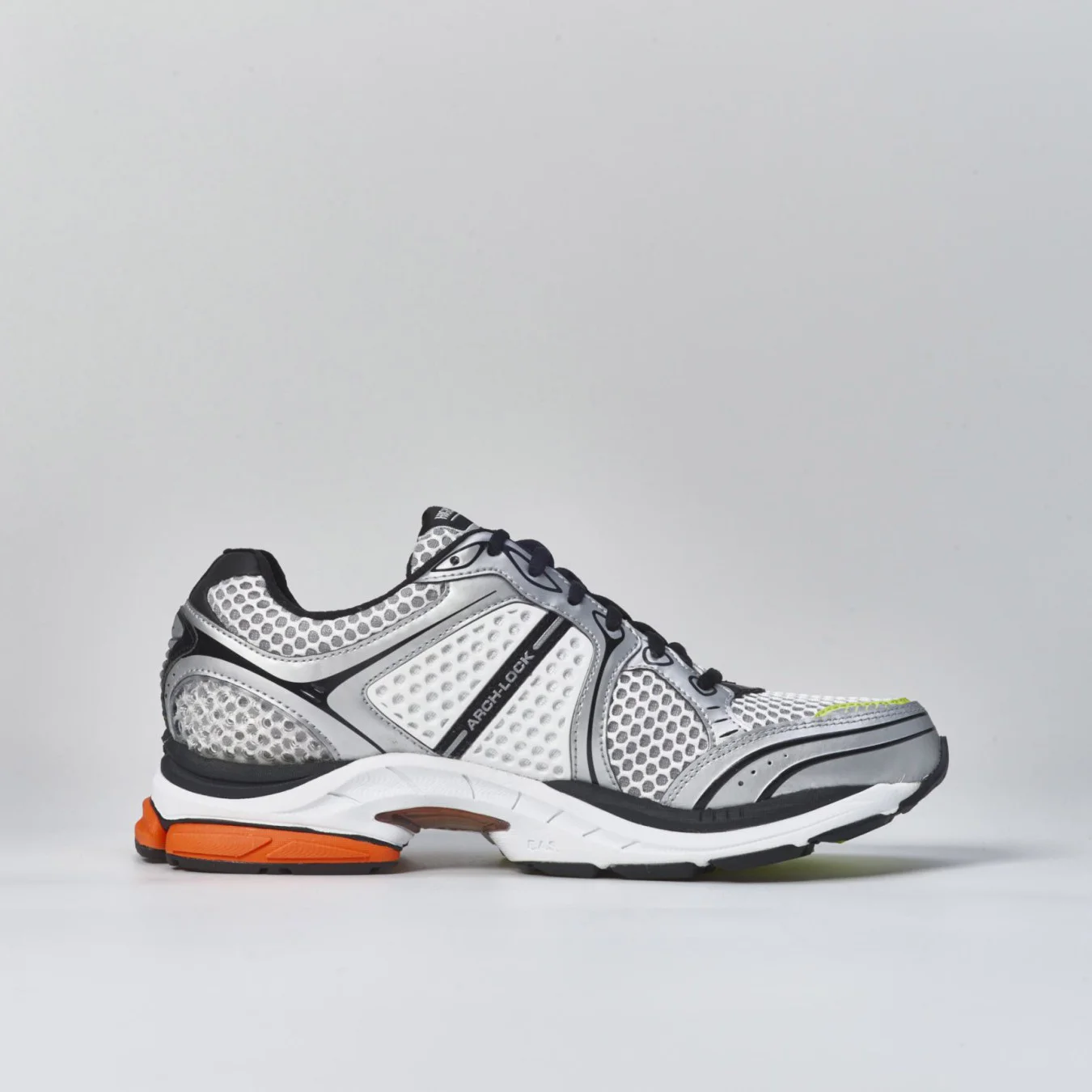 Saucony Pro Grid Triumph 4 x Highsnobiety