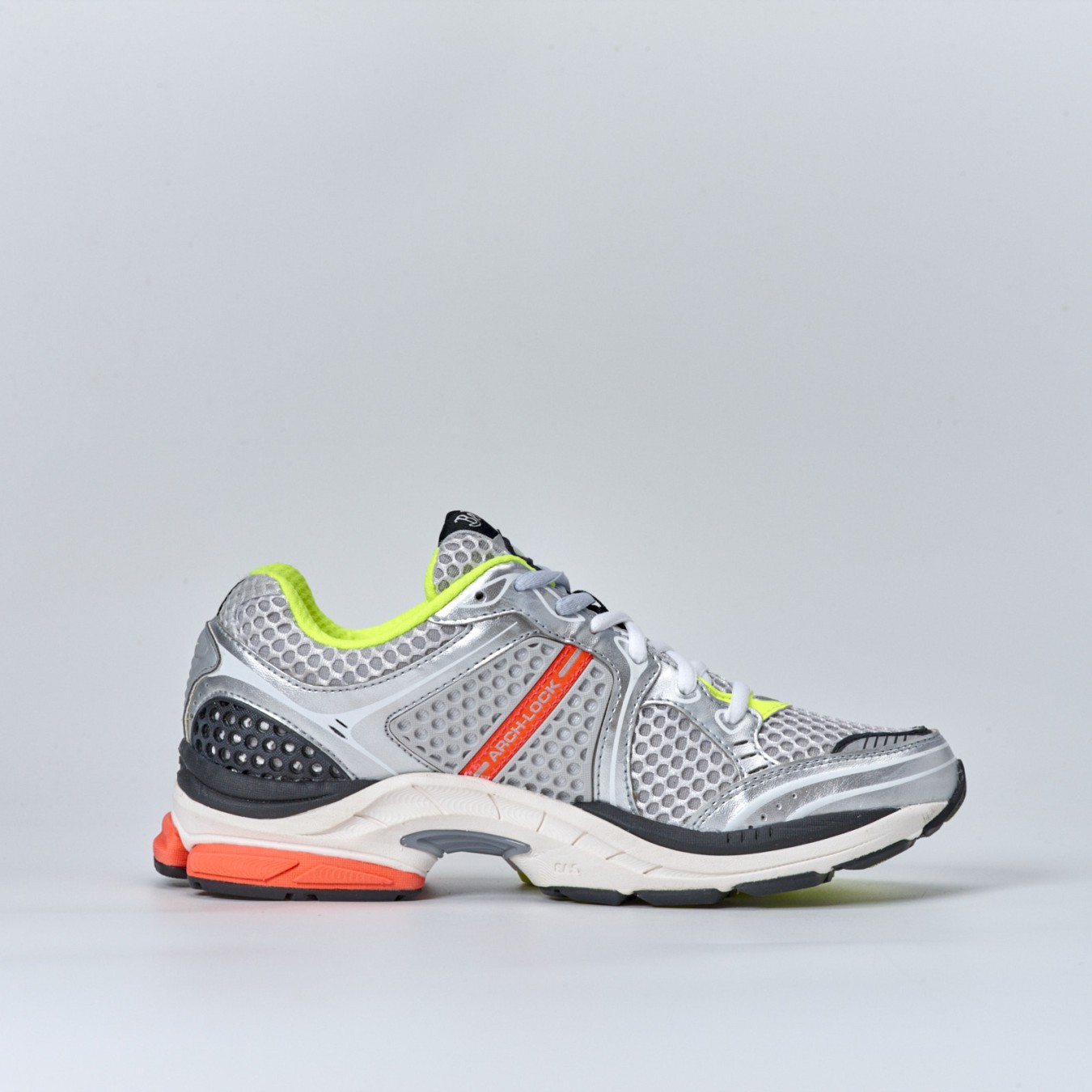 Saucony ProGrid Triumph 4 x Bellerose