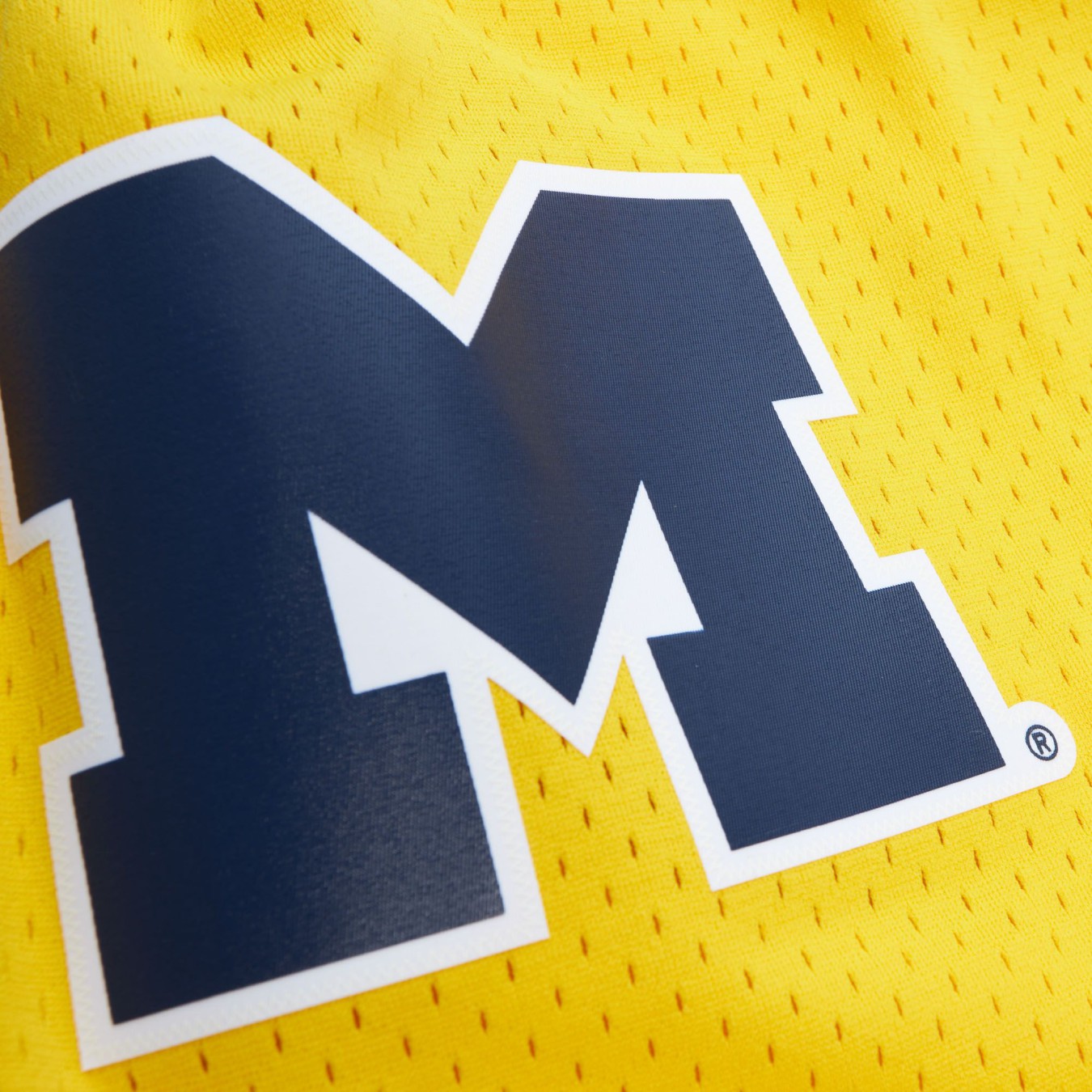 Mitchell & Ness Swingman Shorts University of Michigan Maize 1991