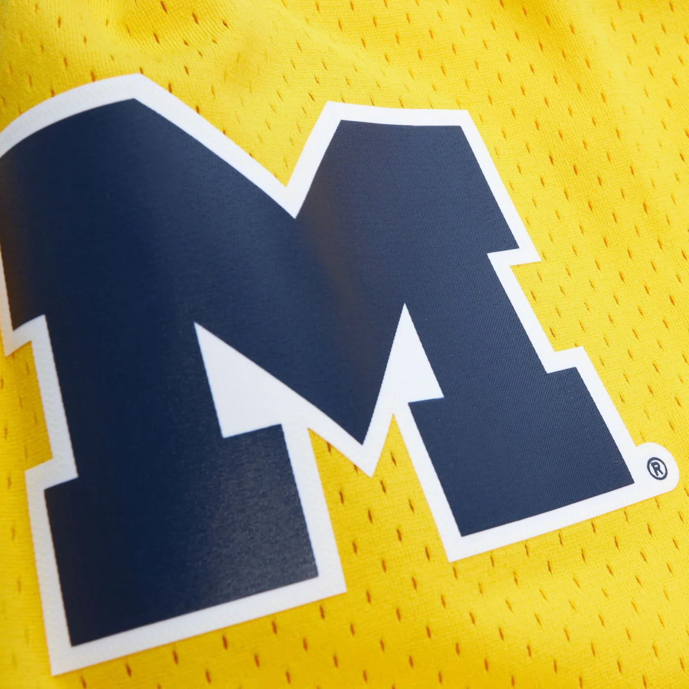 Mitchell & Ness Swingman Shorts University of Michigan Maize 1991