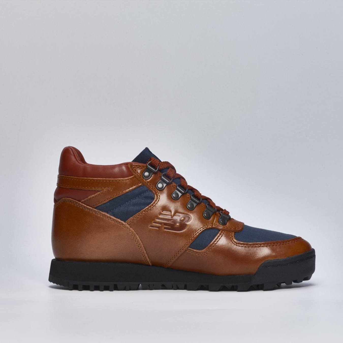 New Balance Rainier